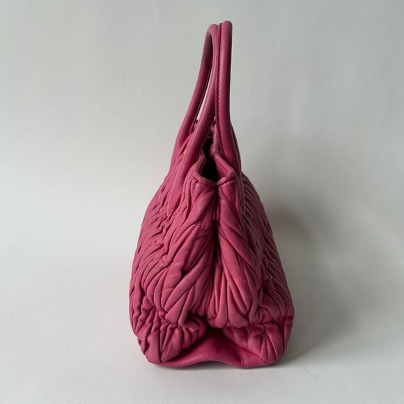 MIU MIU TWO-WAY NAPPA MATELASSE FUSCHIA HANDBAG - Picture 6 of 10